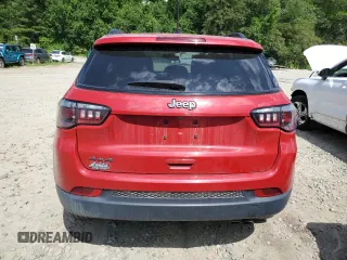 2021 Jeep Compass 80th Anniversary z VIN 3C4NJDEB3MT549544, wystawiony jako Copart lot #62273215 z przebiegiem 35 488 mil mil oraz Szkoda całkowita • Salvage title. Historia ofert i sprzedaży dostępna na DreamBid. Obrazek 6.