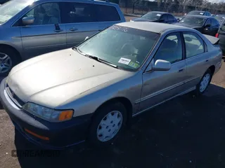1996 Honda Accord LX with VIN 1HGCD5639TA032042, listed as a IAAI auction lot 41508186 with Not Provided miles and . Bid and sale history available at carsss.com. Image 6.