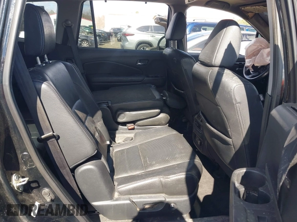 2016 Honda Pilot Elite with VIN 5FNYF6H0XGB127133, listed as a IAAI auction lot 41723875 with Not Provided miles. Bid and sale history available at carsss.com. Image 8.