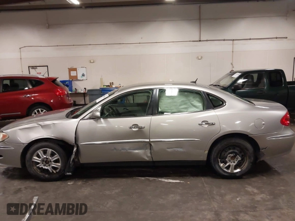 2008 Buick LaCrosse CX with VIN 2G4WC582781192212, listed as a IAAI auction lot 42518086 with 148,098 mi miles and . Bid and sale history available at DreamBid. Image 14.