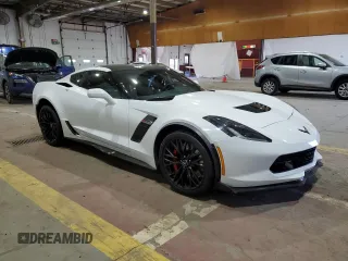 2015 Chevrolet Corvette Z06 3LZ z VIN 1G1YU2D69F5607892, wystawiony jako Copart lot #55785555 z przebiegiem 17 271 mil mil oraz Szkoda całkowita • Salvage title. Historia ofert i sprzedaży dostępna na DreamBid. Obrazek 4.