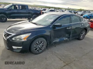 2015 Nissan Altima S with VIN 1N4AL3AP3FN915192, listed as a Copart auction lot 50333745 with 297,372 mi miles and Salvage Title. Bid and sale history available at carsss.com. Image 1.