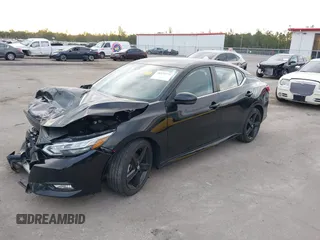 2022 Nissan Sentra SR with VIN 3N1AB8DV2NY301744, listed as a IAAI auction lot 38231771 with 10,761 mi miles. Bid and sale history available at carsss.com. Image 2.
