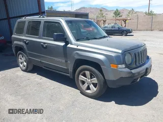2012 Jeep Patriot Limited z VIN 1C4NJRCB0CD567925, wystawiony jako IAAI lot #42806276 z przebiegiem 136 871 mil mil oraz . Historia ofert i sprzedaży dostępna na DreamBid. Obrazek 1.