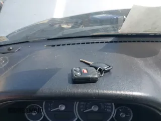 2006 Mercury Mariner Luxury с VIN 4M2CU57106DJ03167, выставлен на аукционе IAAI как лот 42600111 с пробегом 273 239 миль миль и . История ставок и продаж доступна на DreamBid. Изображение 11.
