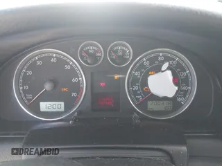 2002 Volkswagen Passat GLS z VIN WVWPD63B72P068163, wystawiony jako IAAI lot #42453059 z przebiegiem 200 318 mil mil oraz . Historia ofert i sprzedaży dostępna na DreamBid. Obrazek 7.