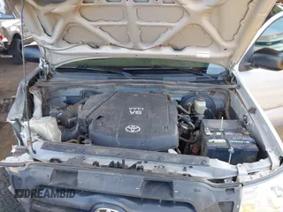 2008 Toyota Tacoma z VIN 5TEUU42N28Z563570, wystawiony jako IAAI lot #42193035 z przebiegiem 226 673 mil mil oraz . Historia ofert i sprzedaży dostępna na DreamBid. Obrazek 10.