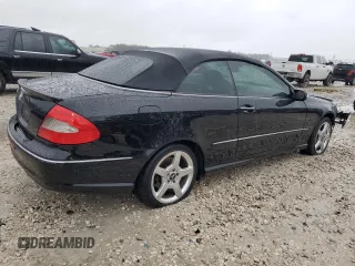 2007 Mercedes-Benz CLK 550 with VIN WDBTK72G37T077852, listed as a Copart auction lot 44957585 with 195,015 mi miles and Salvage Title. Bid and sale history available at DreamBid. Image 3.