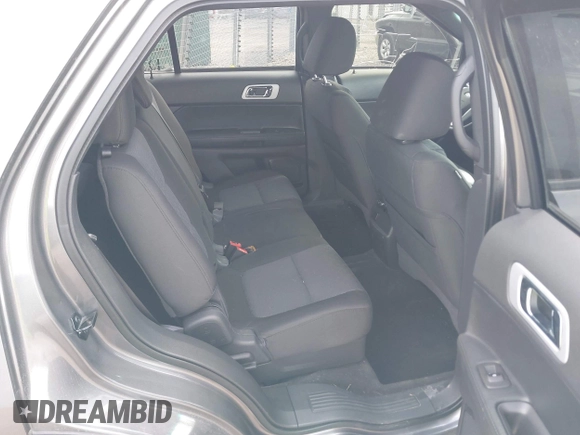 2011 Ford Explorer XLT z VIN 1FMHK8D86BGA56011, wystawiony jako IAAI lot #42134788 z przebiegiem 114 652 mil mil oraz . Historia ofert i sprzedaży dostępna na DreamBid. Obrazek 8.