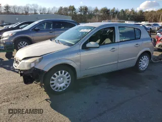 2008 Saturn Astra XE with VIN W08AR671485073178, listed as a Copart auction lot 47977535 with 166,146 mi miles and Salvage Title. Bid and sale history available at carsss.com. Image 1.