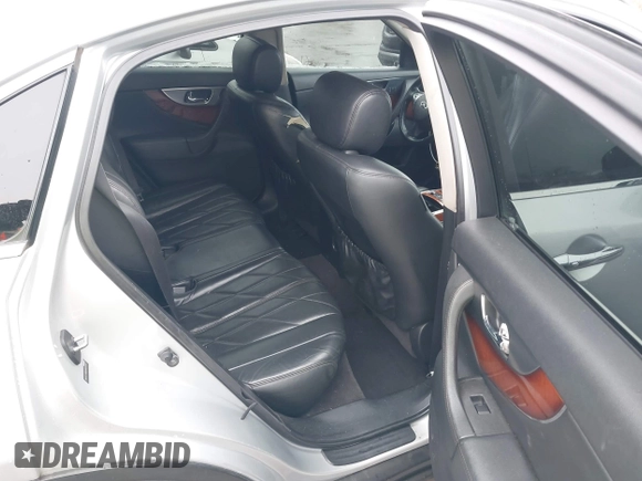 2010 Infiniti FX35 with VIN JN8AS1MW8AM850931, listed as a IAAI auction lot 41565434 with 166,160 mi miles. Bid and sale history available at carsss.com. Image 8.