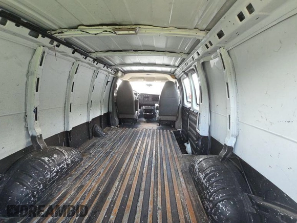2010 Chevrolet Express Cargo with VIN 1GCZGFBA2A1125850, listed as a IAAI auction lot 42624644 with 153,437 mi miles and . Bid and sale history available at DreamBid. Image 33.
