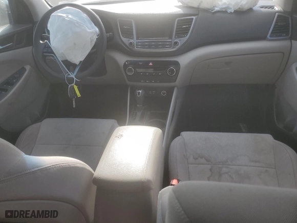 2016 Hyundai Tucson SE with VIN KM8J3CA41GU119379, listed as a Copart auction lot 48998265 with 121,571 mi miles and Salvage Title. Bid and sale history available at carsss.com. Image 8.