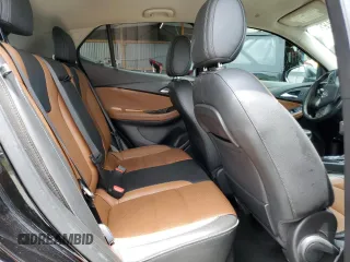 2021 Buick Encore GX Essence z VIN KL4MMFSL2MB153547, wystawiony jako Copart lot #64691745 z przebiegiem 126 665 mil mil oraz Czysty tytuł • Clean title. Historia ofert i sprzedaży dostępna na DreamBid. Obrazek 11.