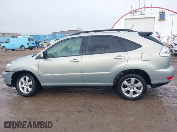 2005 Lexus RX 330 z VIN 2T2HA31U55C064188, wystawiony jako IAAI lot #41806536 z przebiegiem 173 742 mil mil oraz . Historia ofert i sprzedaży dostępna na DreamBid. Obrazek 14.