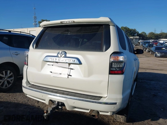 2018 Toyota 4Runner SR5 with VIN JTEBU5JR2J5558620, listed as a IAAI auction lot 41486145 with 172,007 mi miles and . Bid and sale history available at DreamBid. Image 16.