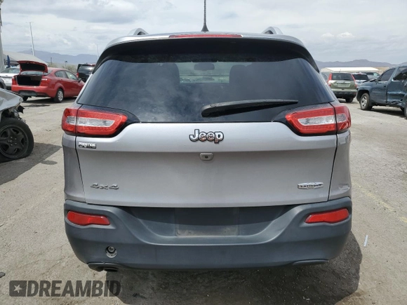 2017 Jeep Cherokee Latitude с VIN 1C4PJMCB6HD213958, выставлен на аукционе Copart как лот 53686715 с пробегом Не указан миль и Списание • Salvage title. История ставок и продаж доступна на DreamBid. Изображение 6.