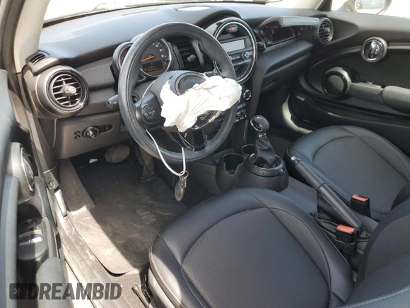2015 MINI Hardtop with VIN WMWXM5C55F3A60385, listed as a Copart auction lot 53355145 with 34,565 mi miles and Salvage title. Bid and sale history available at DreamBid. Image 8.