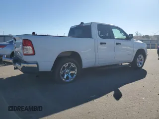 2019 Ram 1500 Tradesman z VIN 1C6RRECT3KN628017, wystawiony jako Copart lot #43822645 z przebiegiem 133 384 mil mil oraz Szkoda całkowita • Salvage title. Historia ofert i sprzedaży dostępna na DreamBid. Obrazek 3.