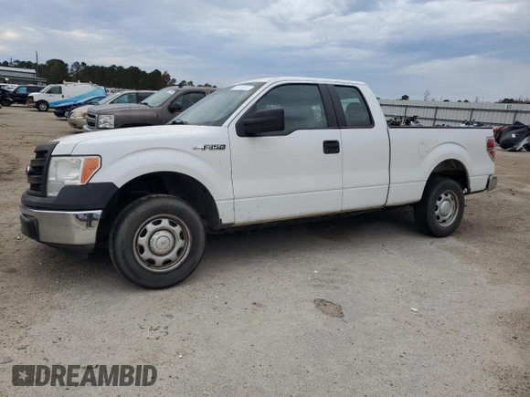 2014 Ford F-150 XL with VIN 1FTFX1CF7EFA77769, listed as a Copart auction lot 84020434 with 284,747 mi miles and Salvage Title. Bid and sale history available at carsss.com. Image 1.