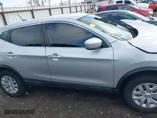 2018 Nissan Rogue Sport SL with VIN JN1BJ1CP8JW161427, listed as a IAAI auction lot 41709128 with 111,291 mi miles. Bid and sale history available at carsss.com. Image 13.