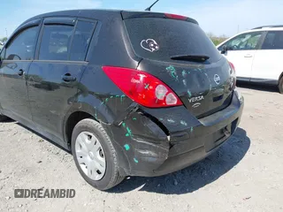 2011 Nissan Versa 1.8 S with VIN 3N1BC1CP8BL420418, listed as a IAAI auction lot 42098675 with 220,110 mi miles. Bid and sale history available at carsss.com. Image 6.