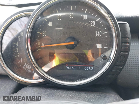 2015 MINI Hardtop with VIN WMWXM5C50FT973617, listed as a IAAI auction lot 42024129 with 94,168 mi miles and . Bid and sale history available at DreamBid. Image 7.