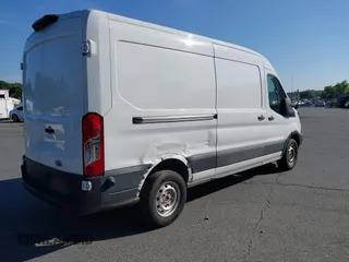 2019 Ford Transit с VIN 1FTBW2CM8KKB73077, выставлен на аукционе IAAI как лот 42398743 с пробегом 94 853 миль миль и . История ставок и продаж доступна на DreamBid. Изображение 4.