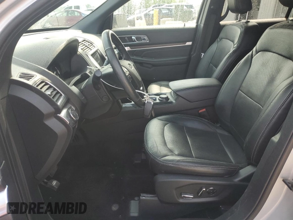 2018 Ford Explorer Limited z VIN 1FM5K8F83JGB29334, wystawiony jako Copart lot #59515225 z przebiegiem 132 040 mil mil oraz Czysty tytuł • Clean title. Historia ofert i sprzedaży dostępna na DreamBid. Obrazek 7.