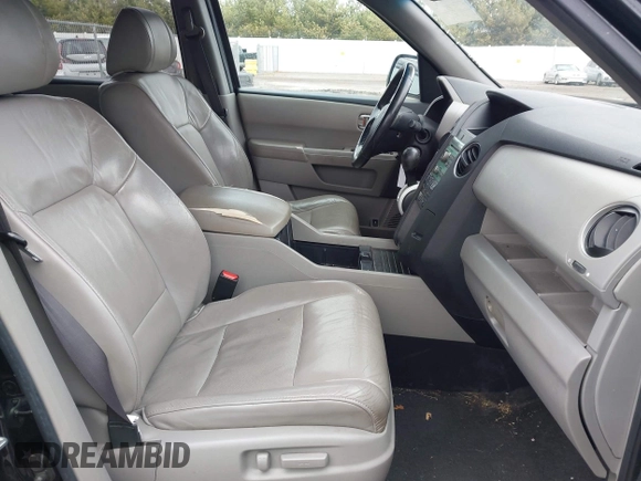 2011 Honda Pilot EX-L with VIN 5FNYF4H51BB080874, listed as a IAAI auction lot 42034400 with 194,080 mi miles and . Bid and sale history available at carsss.com. Image 5.