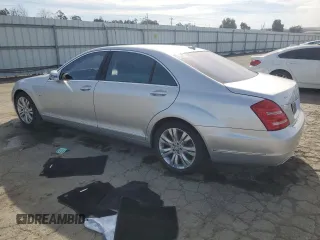 2010 Mercedes-Benz S 400 with VIN WDDNG9FBXAA318000, listed as a Copart auction lot 50596055 with 81,826 mi miles and Clean Title. Bid and sale history available at DreamBid. Image 2.
