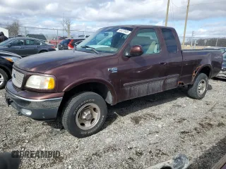 2000 Ford F-150 XL with VIN 1FTRX18WXYNB79888, listed as a Copart auction lot 46323685 with 143,904 mi miles and Salvage Title. Bid and sale history available at carsss.com. Image 1.