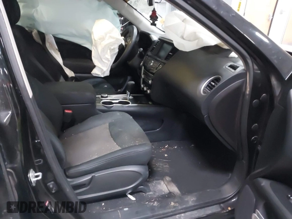 2017 Nissan Pathfinder SV with VIN 5N1DR2MM3HC622517, listed as a IAAI auction lot 41547531 with 115,526 mi miles. Bid and sale history available at carsss.com. Image 5.