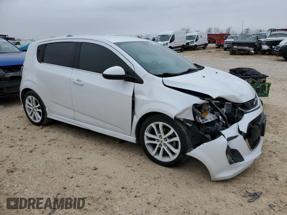 2020 Chevrolet Sonic LT z VIN 1G1JD6SB2L4139529, wystawiony jako Copart lot #87951275 z przebiegiem 127 332 mil mil oraz Szkoda całkowita • Salvage title. Historia ofert i sprzedaży dostępna na DreamBid. Obrazek 4.