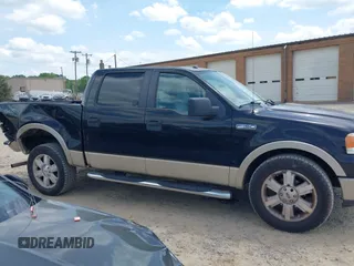 2007 Ford F-150 XLT z VIN 1FTPW14V57KC71269, wystawiony jako IAAI lot #42079510 z przebiegiem 191 747 mil mil oraz . Historia ofert i sprzedaży dostępna na DreamBid. Obrazek 13.