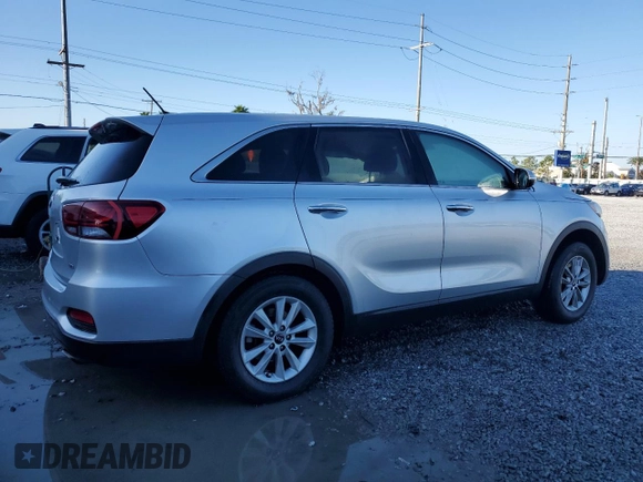2019 Kia Sorento LX with VIN 5XYPG4A30KG453588, listed as a Copart auction lot 48897195 with 306,106 mi miles and Salvage Title. Bid and sale history available at carsss.com. Image 3.