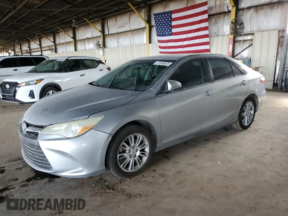 2015 Toyota Camry XLE with VIN 4T4BF1FK6FR453502, listed as a Copart auction lot 53556835 with 293,917 mi miles and Clean Title. Bid and sale history available at carsss.com. Image 1.