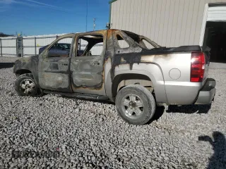 2008 Chevrolet Avalanche LS with VIN 3GNFK12328G284053, listed as a Copart auction lot 81843974 with Not provided miles and Non repairable. Bid and sale history available at DreamBid. Image 2.