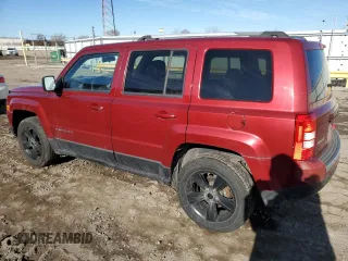 2012 Jeep Patriot Latitude with VIN 1C4NJRFB1CD689804, listed as a Copart auction lot 47253525 with 82,750 mi miles and Salvage Title. Bid and sale history available at carsss.com. Image 2.