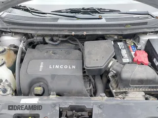 2011 Lincoln MKX with VIN 2LMDJ8JK3BBJ25346, listed as a IAAI auction lot 41716040 with 172,790 mi miles. Bid and sale history available at carsss.com. Image 10.