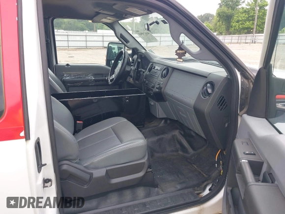 2016 Ford F-250 XL с VIN 1FD7X2B64GEC87410, выставлен на аукционе IAAI как лот 42014965 с пробегом Не указан миль и . История ставок и продаж доступна на DreamBid. Изображение 5.