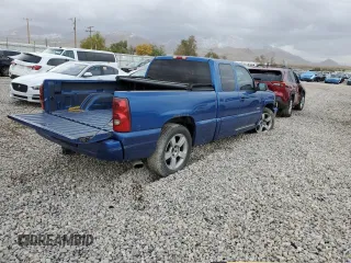 2003 Chevrolet Silverado SS z VIN 2GCEK19N131405989, wystawiony jako Copart lot #78269464 z przebiegiem 293 794 mil mil oraz Szkody całkowita. Historia ofert i sprzedaży dostępna na DreamBid. Obrazek 3.