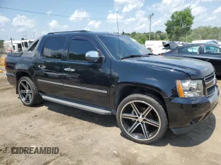 2011 Chevrolet Avalanche LTZ z VIN 3GNTKGE32BG122626, wystawiony jako Copart lot #60570945 z przebiegiem 207 406 mil mil oraz Czysty tytuł • Clean title. Historia ofert i sprzedaży dostępna na DreamBid. Obrazek 4.