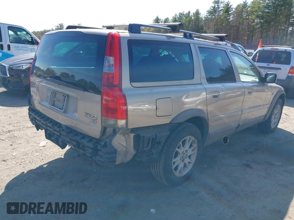 2004 Volvo V70 XC Cross Country with VIN YV1SZ59H241149069, listed as a IAAI auction lot 42096186 with 187,986 mi miles and . Bid and sale history available at DreamBid. Image 4.