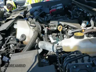 2025 Toyota Tacoma SR с VIN 3TMLB5JN7SM094196, выставлен на аукционе IAAI как лот 43116430 с пробегом 18 581 миль миль и . История ставок и продаж доступна на DreamBid. Изображение 19.