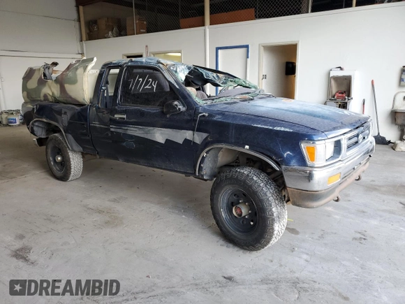 1992 Toyota Pickup DLX z VIN JT4VN13D0N5078994, wystawiony jako Copart lot #65777924 z przebiegiem 286 288 mil mil oraz Szkoda całkowita • Salvage title. Historia ofert i sprzedaży dostępna na DreamBid. Obrazek 4.