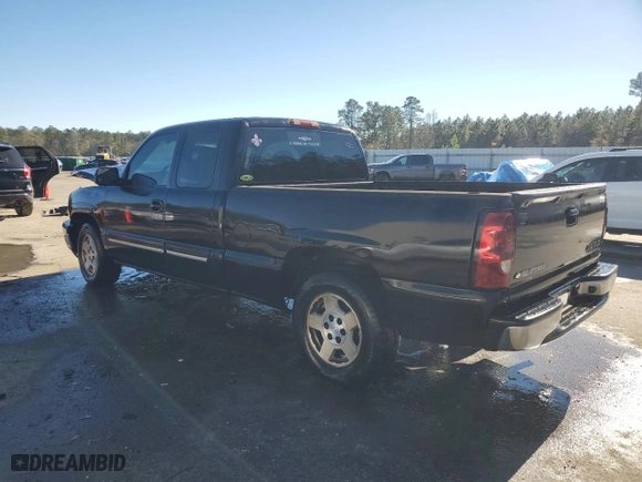 2005 Chevrolet Silverado 1500 LS with VIN 1GCEC19V25Z109497, listed as a Copart auction lot 87628765 with 258,414 mi miles and Salvage Title. Bid and sale history available at carsss.com. Image 2.