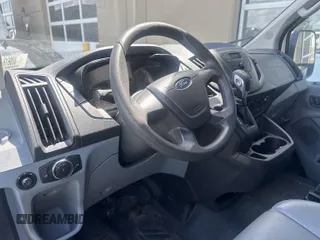 2015 Ford Transit с VIN 1FTNR3XG7FKB06331, выставлен на аукционе IAAI как лот 42767260 с пробегом 125 404 миль миль и . История ставок и продаж доступна на DreamBid. Изображение 6.