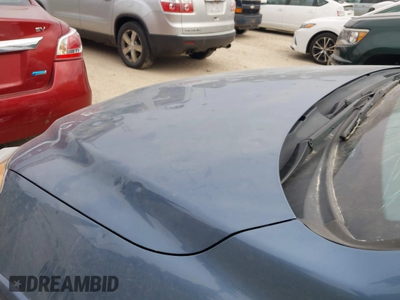 2010 Toyota RAV4 Limited with VIN 2T3DK4DV4AW035002, listed as a IAAI auction lot 42143918 with 190,568 mi miles and . Bid and sale history available at DreamBid. Image 12.