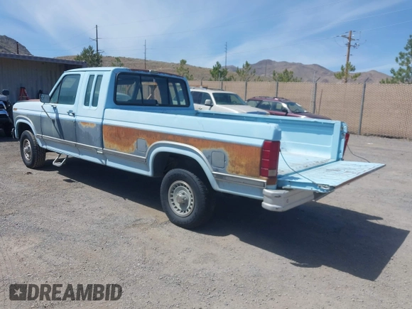 1986 Ford F-150 with VIN 1FTEX14N8GKA92289, listed as a IAAI auction lot 42089084 with 33,539 mi miles. Bid and sale history available at carsss.com. Image 3.